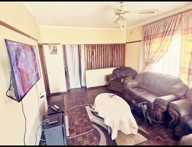 4 BEDROOM PROPERTY TO RENT IN RESERVOIR HILLS